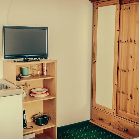 Inselgaestehaus-erna بوتبوس