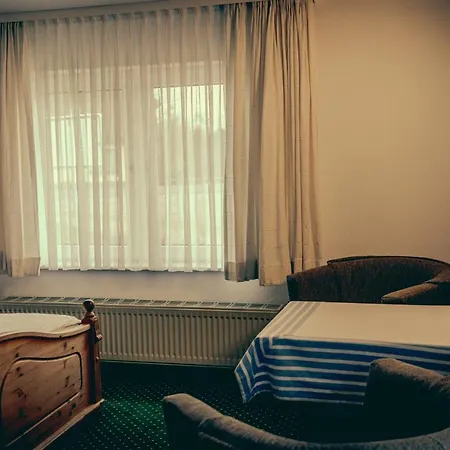 Inselgaestehaus-erna بوتبوس